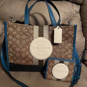 Coach Dempsey tote purse and matching wallet set